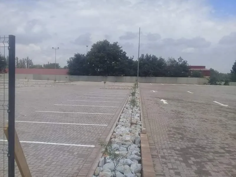 Bigfox paved parking area